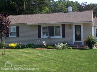 523 Old Mill Ln, Webster, NY 14580