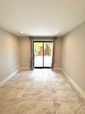 716A Masonic Ave — Photo 9