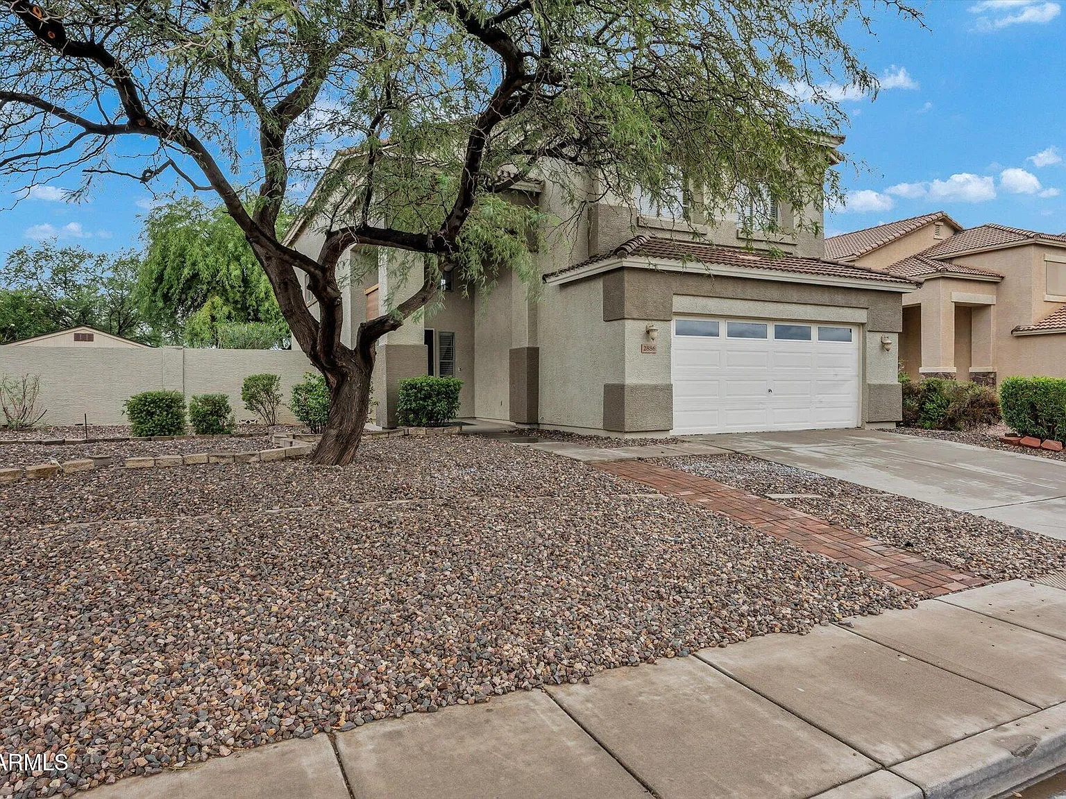 4 bed, 3.5 bath, 2335 sqft, $1,995 — Photo 4