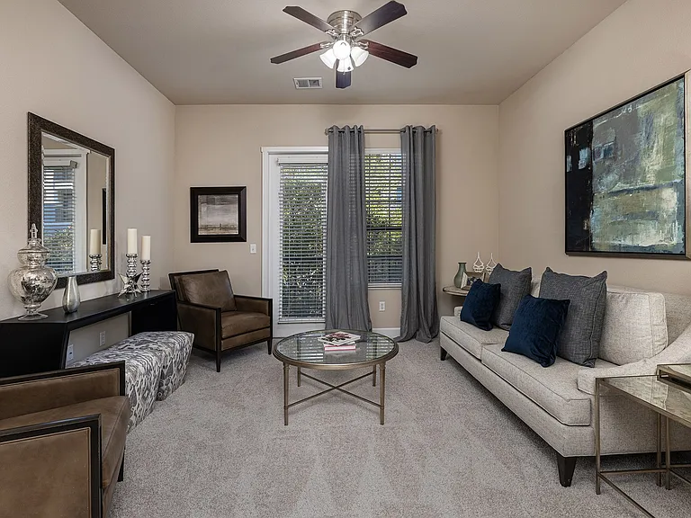 Monterra Las Colinas Apartments — Photo 30
