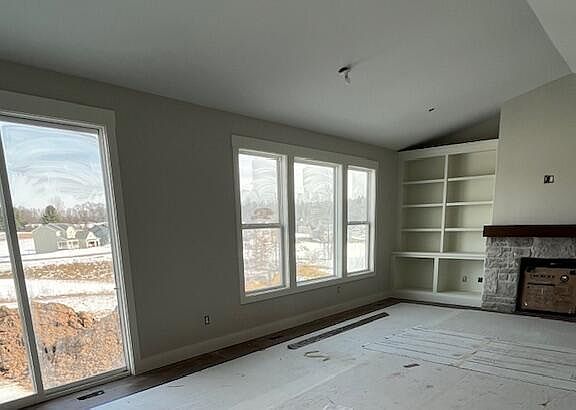 5th image of 8976 Courtland Hills Ct NE