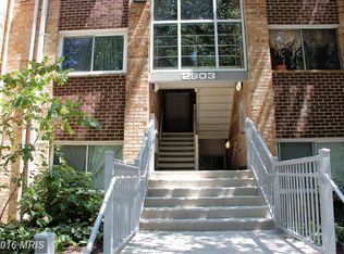 2903 Charing Cross Rd #11/5, Falls Church, VA 22042
