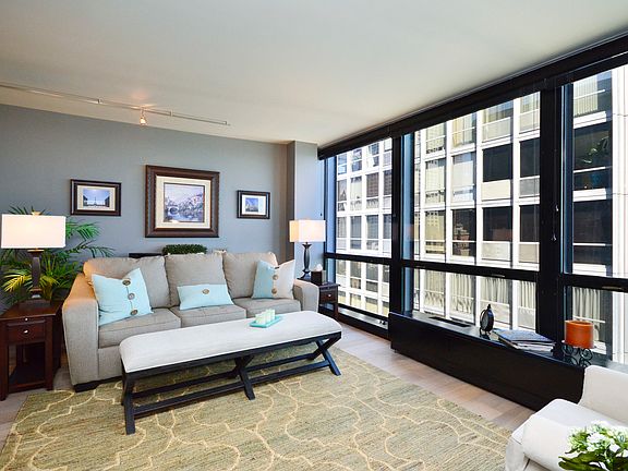 3rd image of 900 N Lake Shore Dr APT 2605