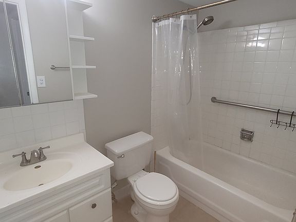 5th image of 1463 Mercury Dr APT 405