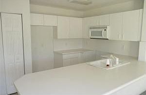 5th image of 996 Summit Lake Dr