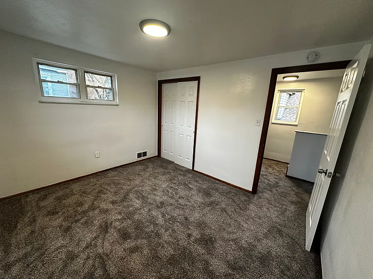 1611 Oakhurst St — Photo 6