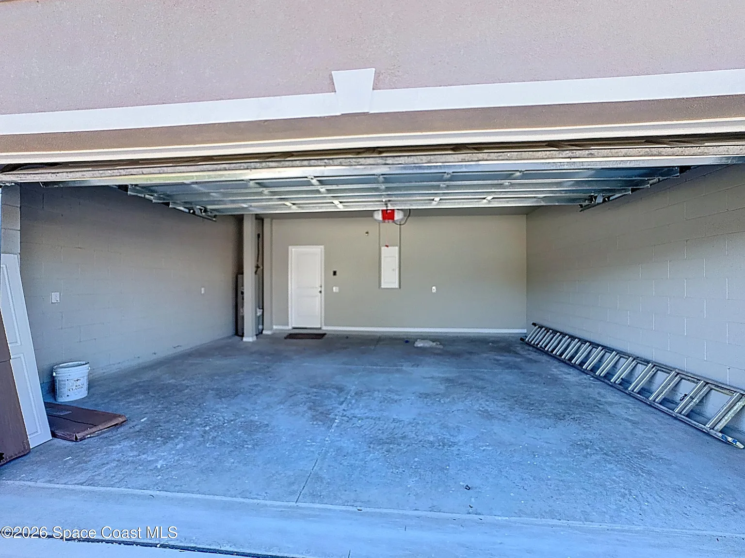 4 bed, 2.5 bath, 1666 sqft, $2,300 — Photo 3