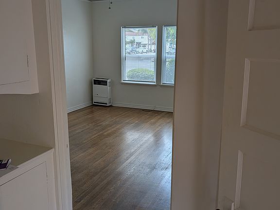 3rd image of 1702 Madison Ave