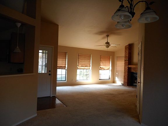 3rd image of 120 Aspen Dr