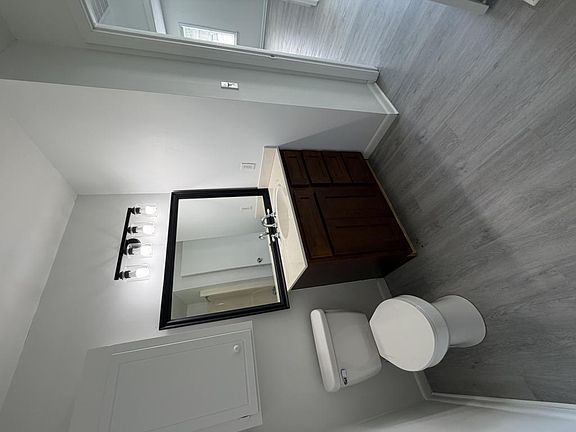 4th image of 14 Wedgefield Dr