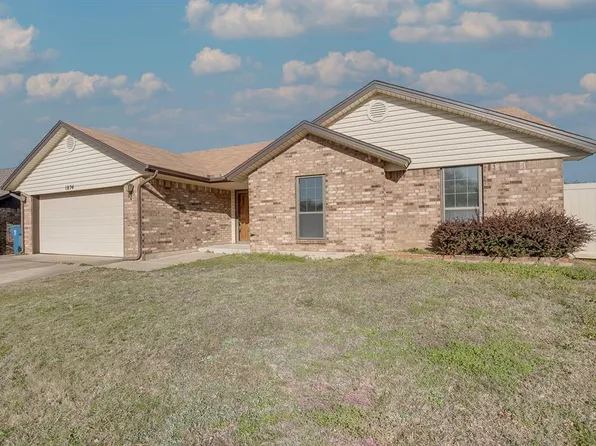 1824 Haven Dr, Midwest City, OK 73130