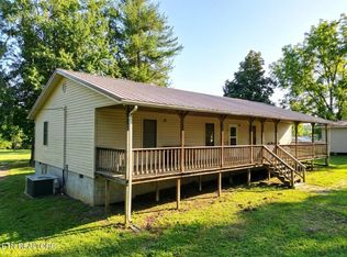 1207 Ray Brown Rd, Jamestown, TN 38556