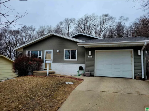 111 S Casselman St, Sioux City, IA 51103