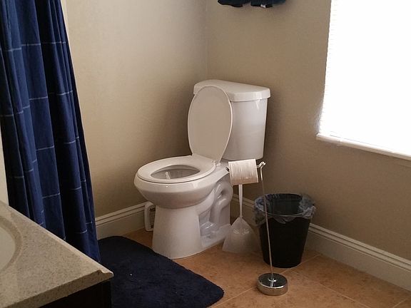 3rd image of 3114 Elmer St