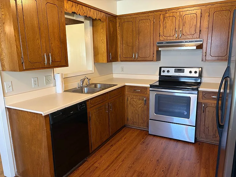 1823 Pluto Dr — Photo 5