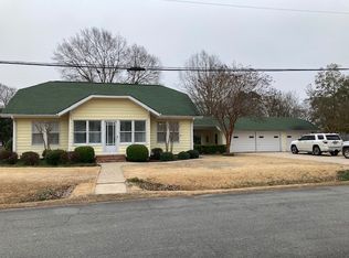 214 N 2nd St, Gillett, AR 72055