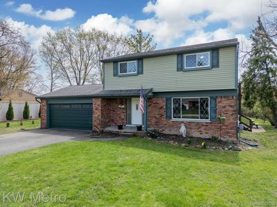 415 Lange Dr, Troy, MI, 48098