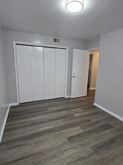 7530 S Saginaw Ave — Photo 5