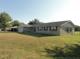 344 N Mississippi St, Nowata, OK 74048