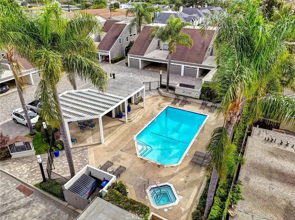 2554 Elden Ave APT B-102, Costa Mesa, CA 92627