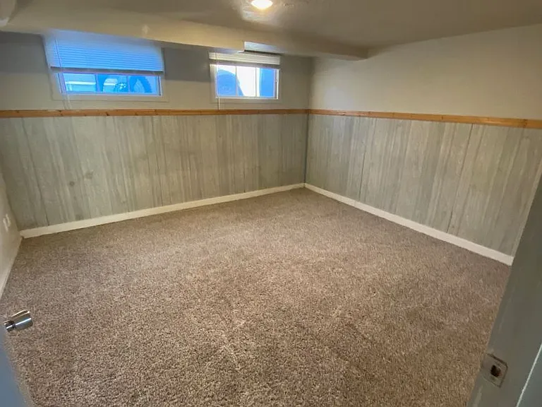140 N 200 E — Photo 5