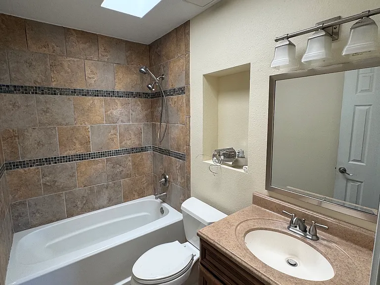 3000 Jane Cir SE — Photo 6