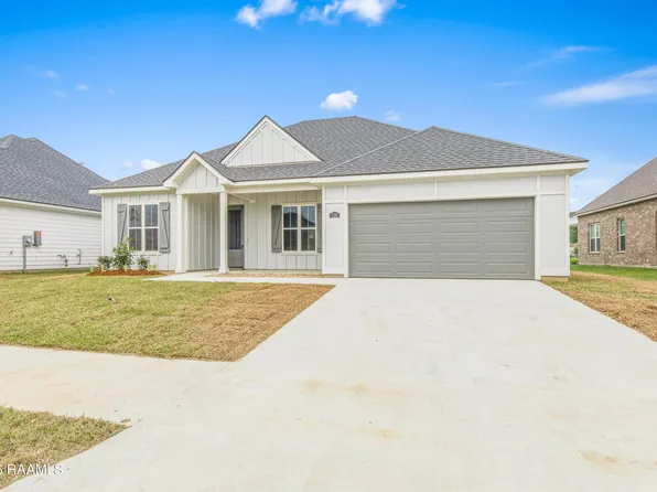 125 Crooked Pine Ln, Scott, LA 70583