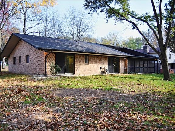 2nd image of 4460 Valley Brook Dr