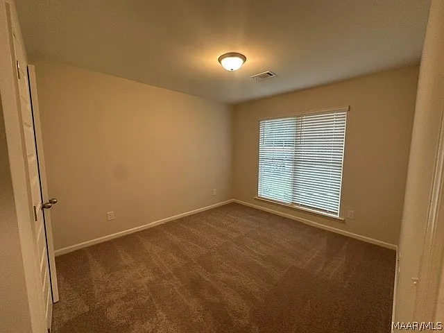 444 Country Club Dr — Photo 13