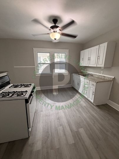 1st image of 15619 School Ave