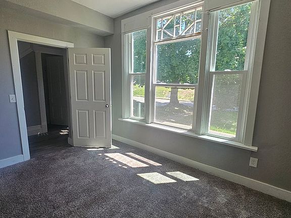 4th image of 1218 Brown St