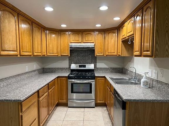 3rd image of 1725 S San Gabriel Blvd APT H