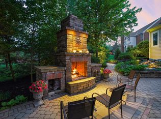 411 Shale Ridge Ct, Powell, OH 43065