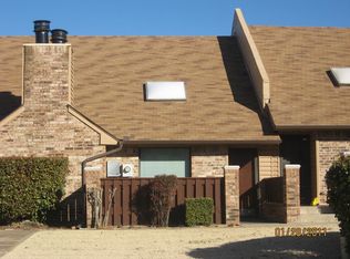 8915 Fairfield Greens Dr, Midwest City, OK 73110