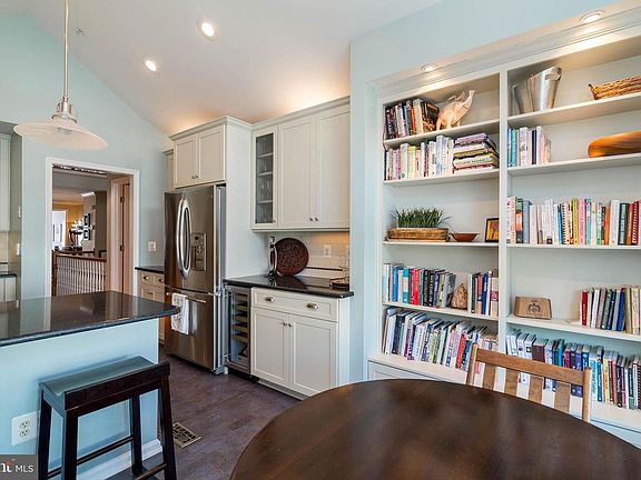 3rd image of 456 Overlook Dr #11