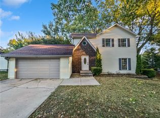 7518 NW 76th Pl, Kansas City, MO 64152