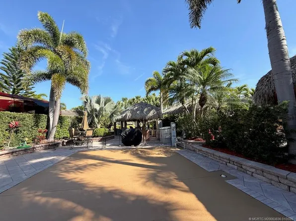 437 NW Boundary Dr, Port Saint Lucie, FL 34986