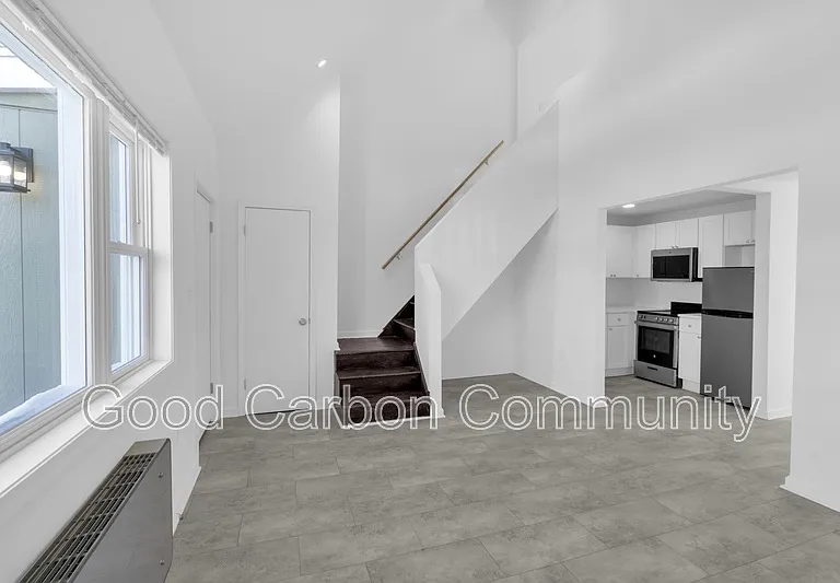 209 Summer St #LOFT — Photo 2