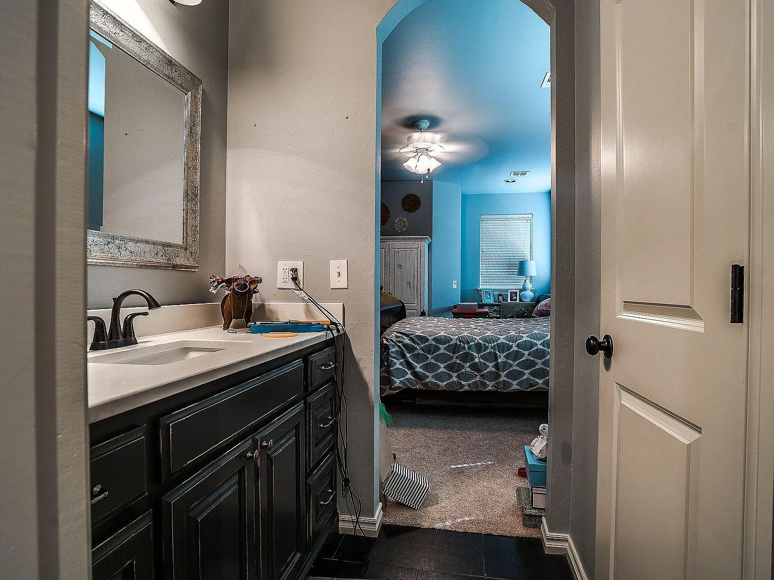 4 bed, 3.5 bath, 3987 sqft, $3,525 — Photo 4