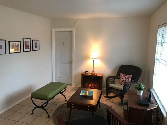 4th image of 142 Aldrich Dr