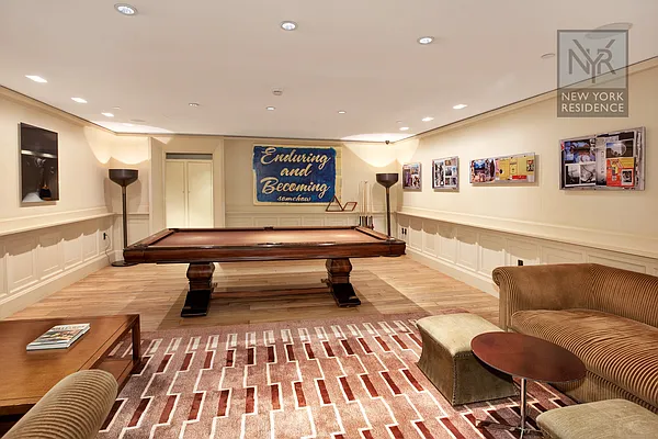 Rented by New York Residence | media 32