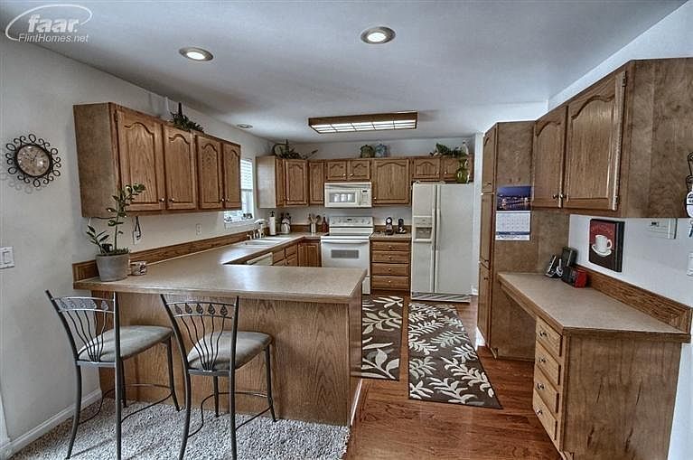 1st image of 7420 Majestic Woods Dr
