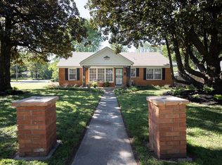 4983 Dee Rd, Memphis, TN 38117