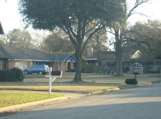 200 Myndi Cir, Sulphur Springs, TX 75482