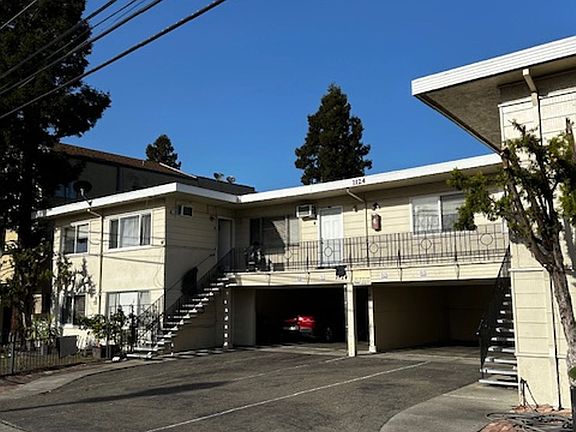 5th image of 1124 Lacey Ln APT 5