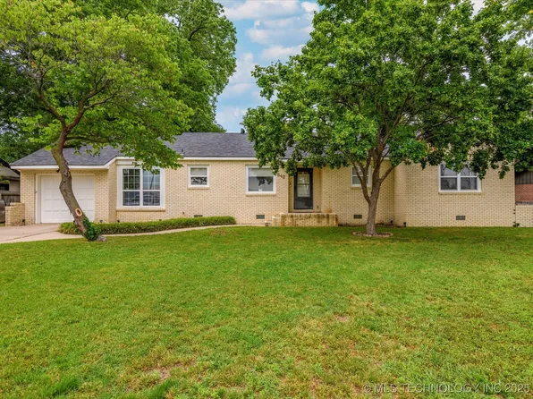 542 E 16th St, Bartlesville, OK 74003