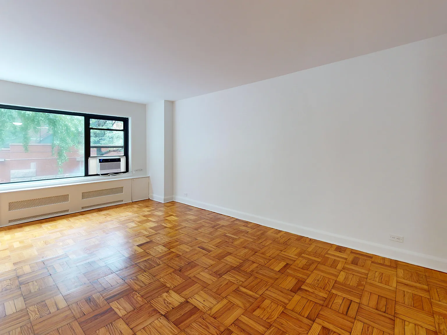 412 East 55th Street — Photo 3