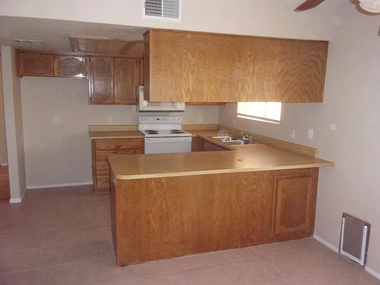 1335 S Rico — Photo 3
