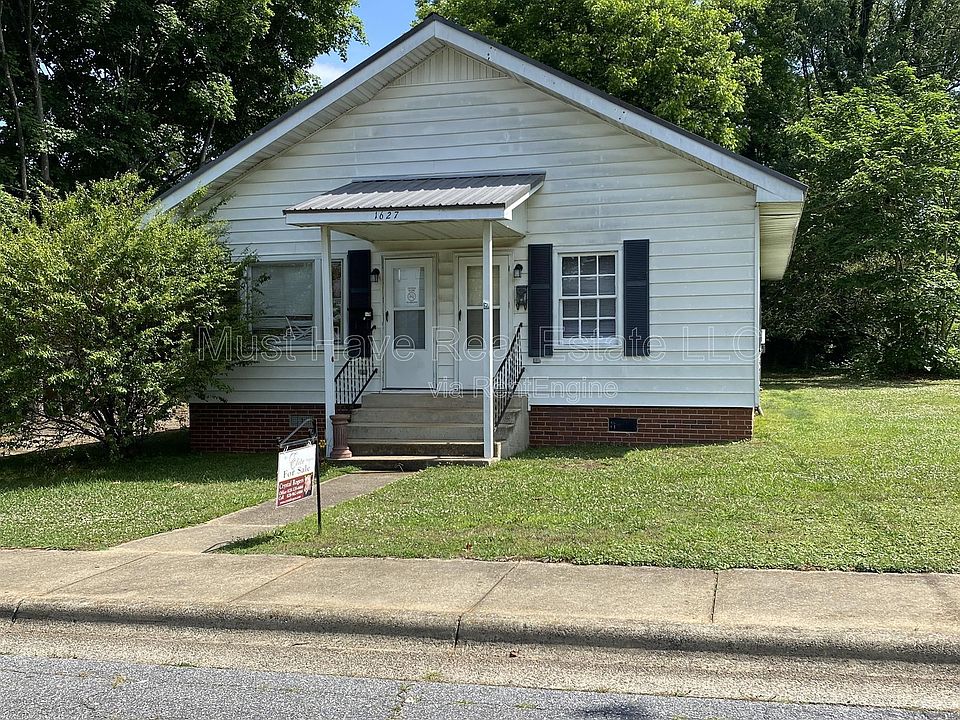 1st image of 1627 B Ave SE