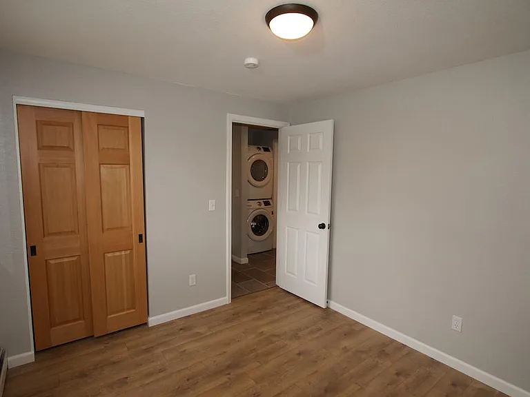 4362 Reka Dr — Photo 8